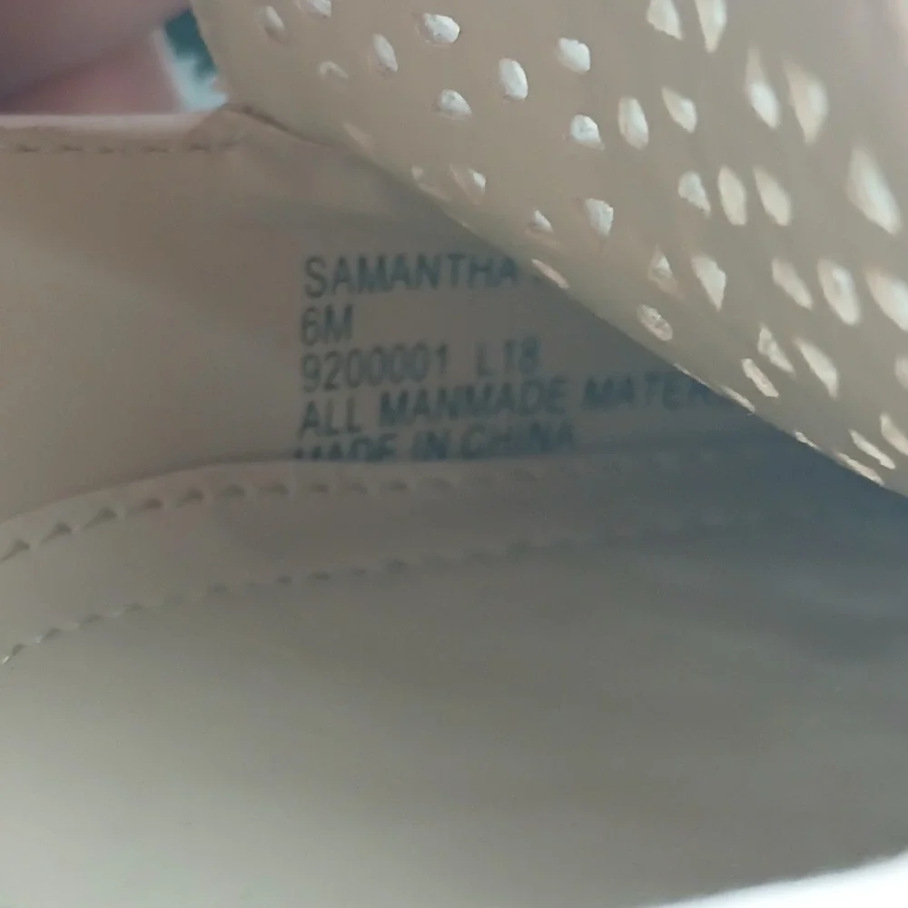 Jones New York‎ Samantha Flats 6 White Laser Cut Pointed Toe Loafers Career